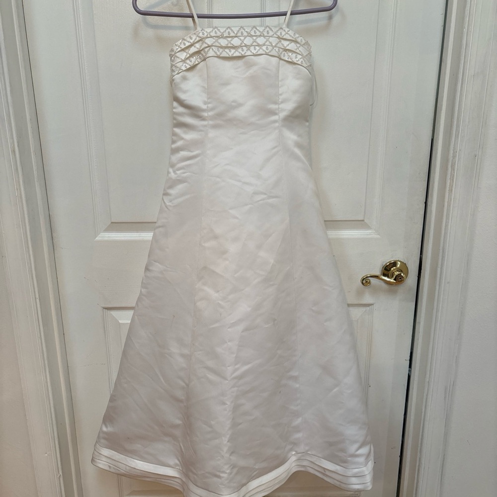 Lilacs & Pearls White Flower Girl Wedding Dress Kids Size 10 Used Once